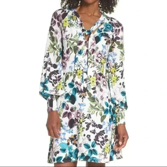 Eliza J - Picture 1 of 6